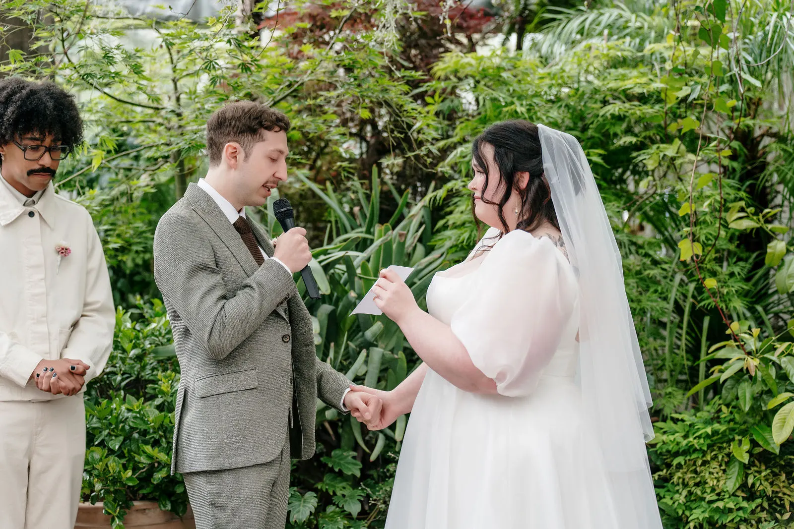 Indoor reception at Glasshaus Inside