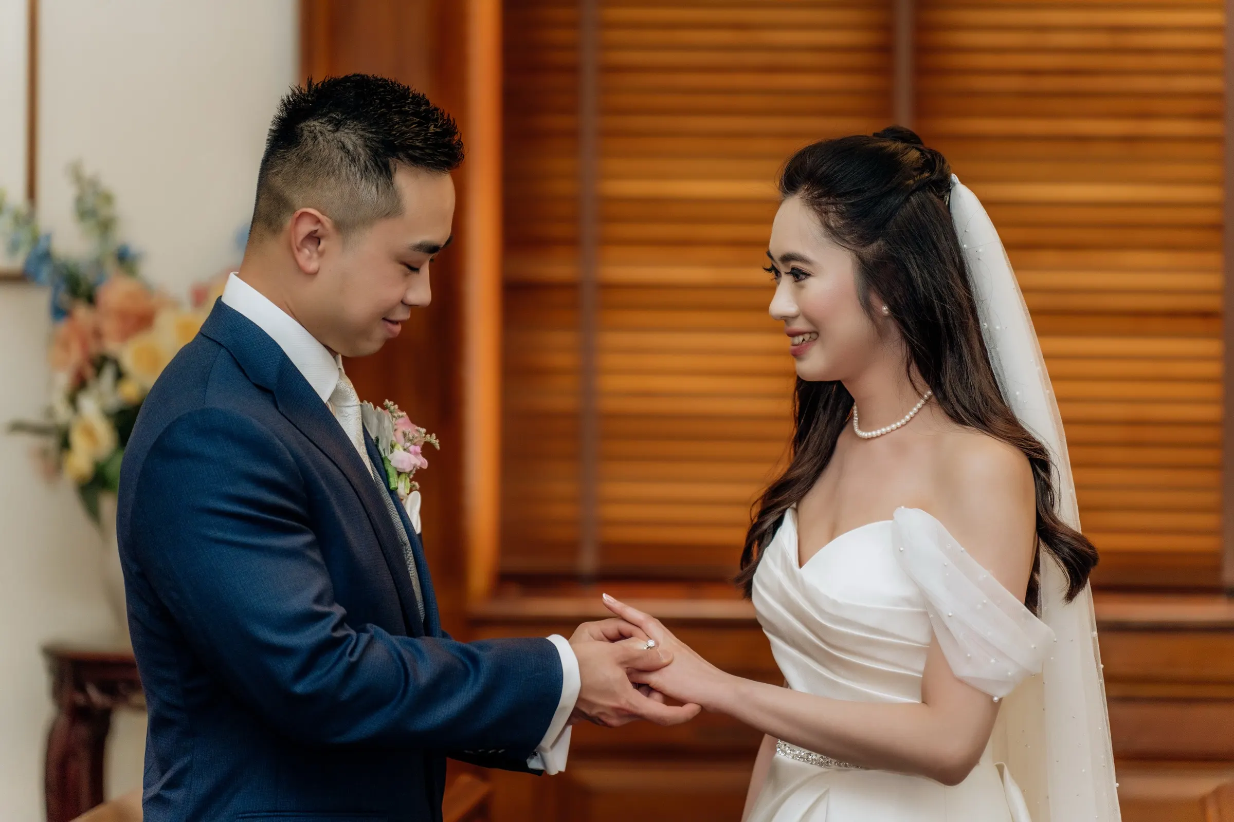 Stylish wedding portrait in the heart of Melbourne